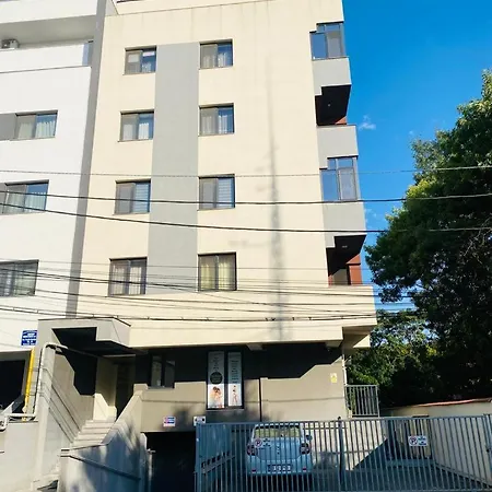 Gloria's Place Bucureşti